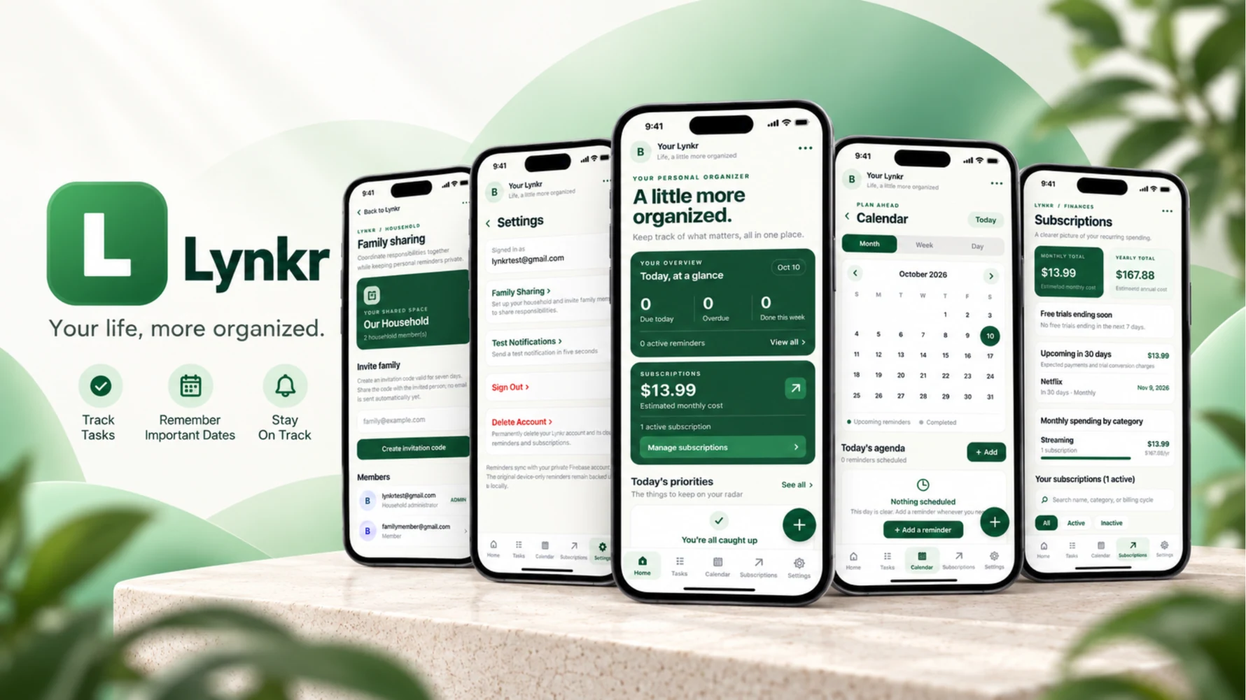Five Lynkr app screens highlighting family sharing, settings, home, calendar and subscriptions